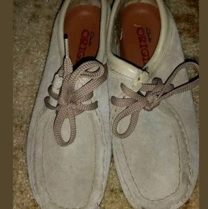 Clark's wallabee shoes as 6